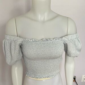 Floral light blue crop top 🌹